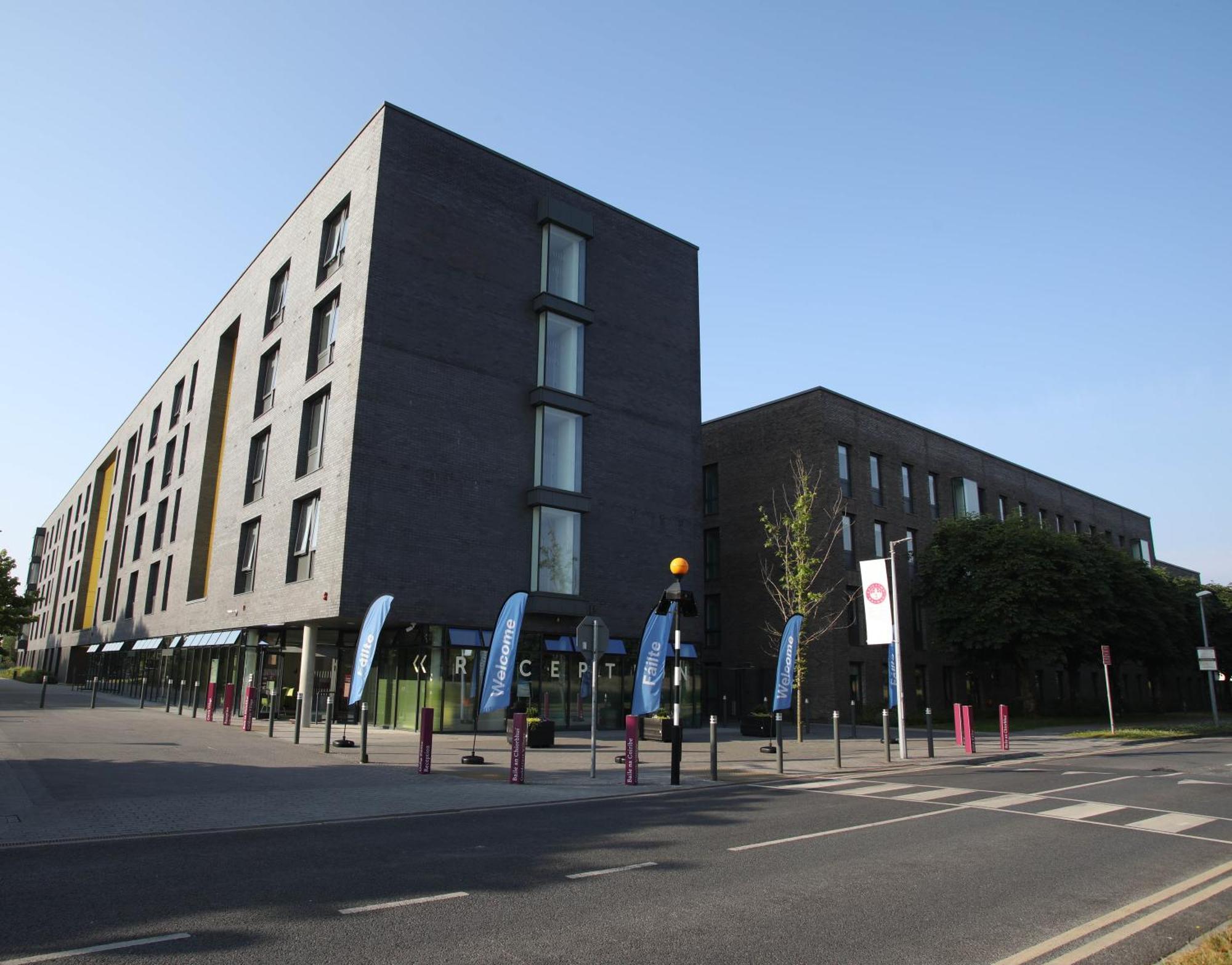 Goldcrest Village Apartments University Of Galway Esterno foto